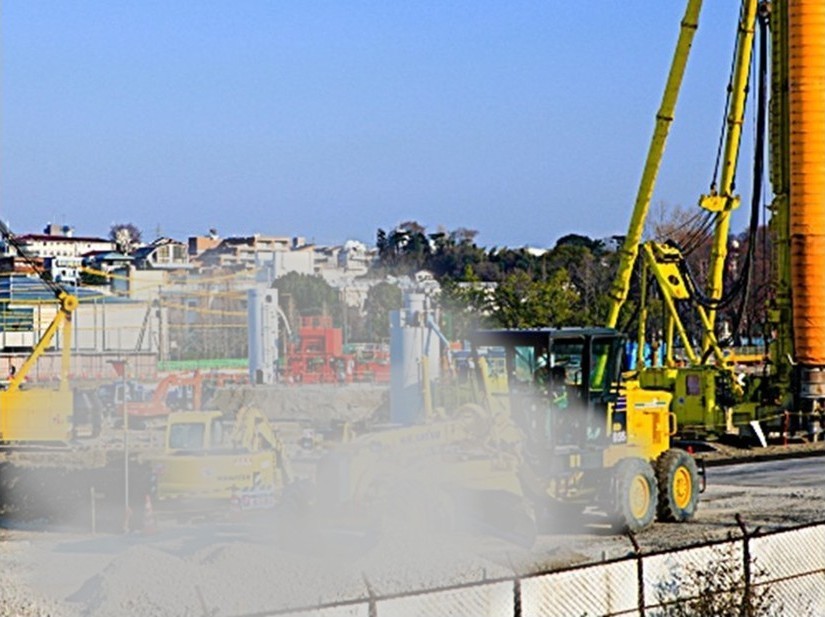 舞い上がる砂じん、粉じん