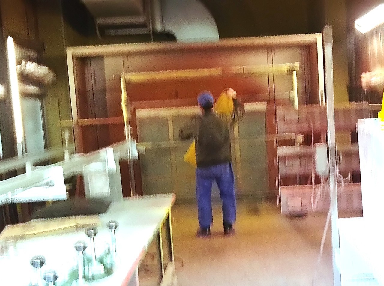 塗料ミストまみれ