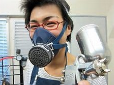 シンナーの臭いが事務所でする